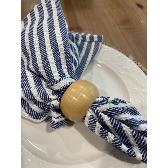 Vintage Wooden Enamel Napkin Rings Set of 6 Boho Style Cottage Core Dinner Party - Picture 1 of 5